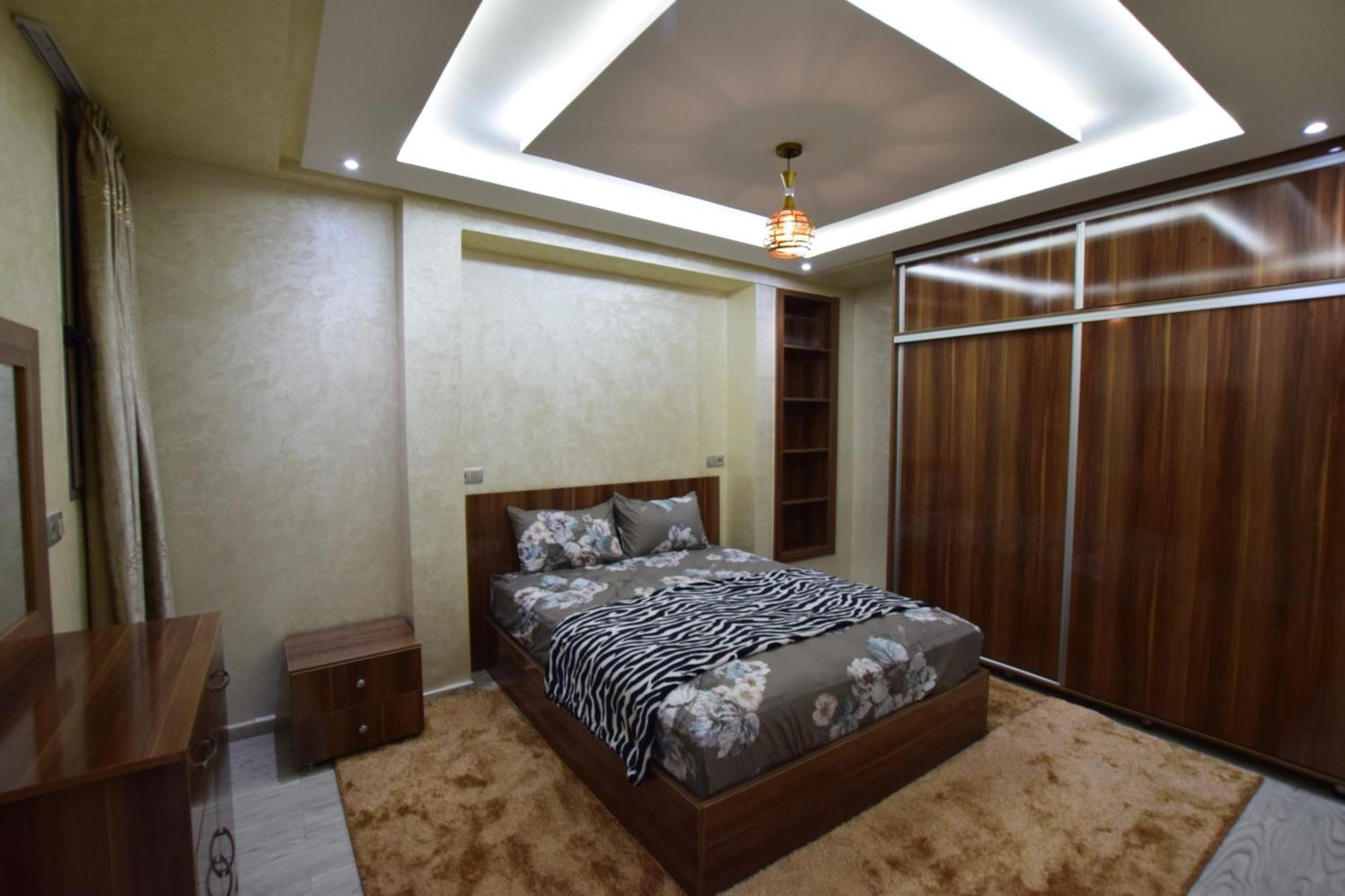 Appartement Familial Proche Aeroport Et Oasiria マラケシュ エクステリア 写真